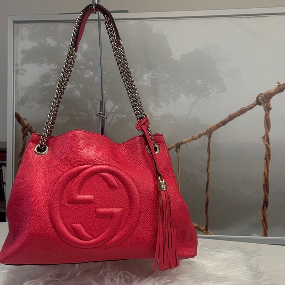 Gucci Handbags - Gucci Pink Leather Soho Shoulder Bag